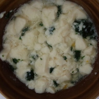 【離乳食中期】ほうれん草と豆腐のスープ